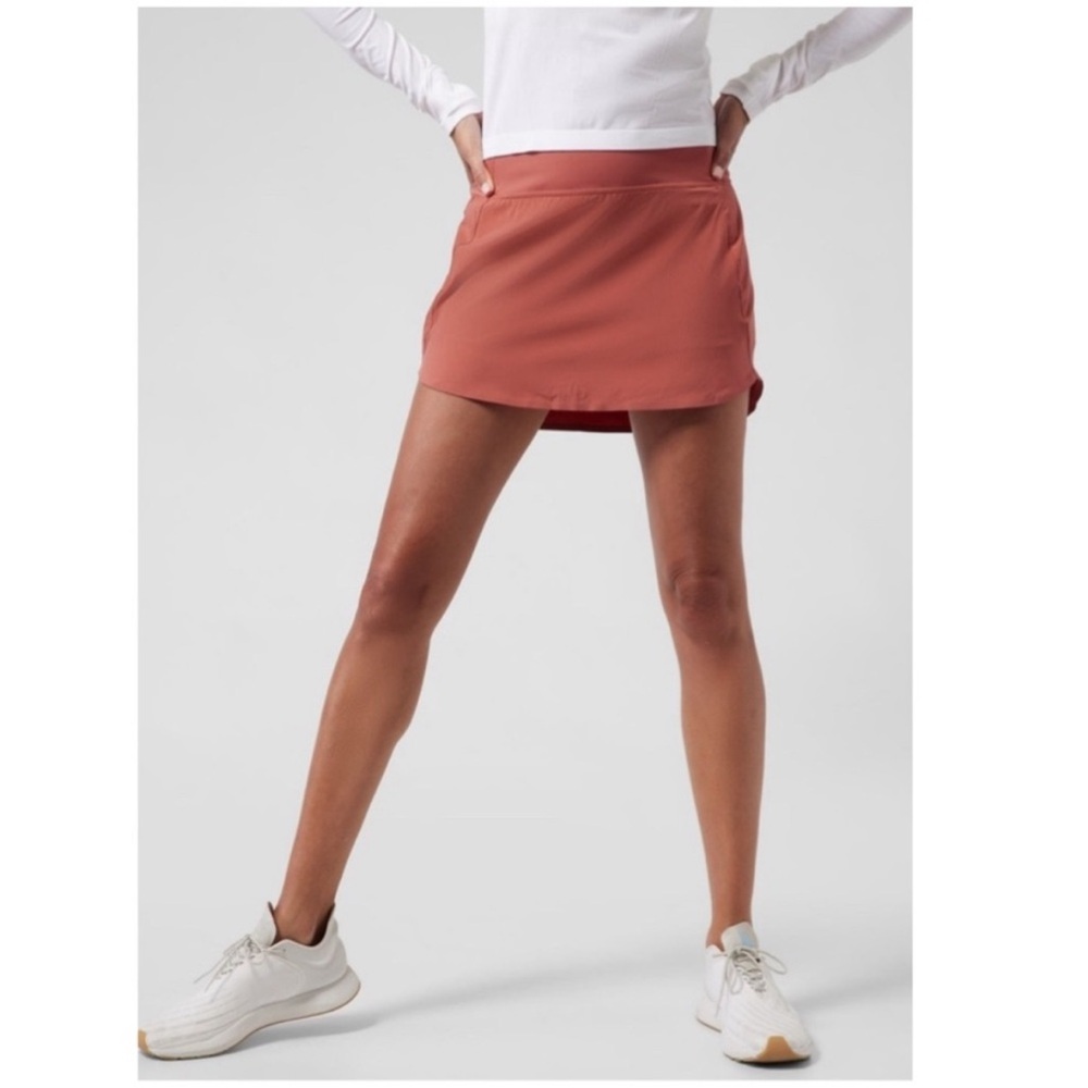Athleta Run With It 14 Short Skirt Size Medium Coral Color